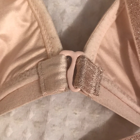 New! Victoria Secret Sequence Bra - Picture 9 of 10